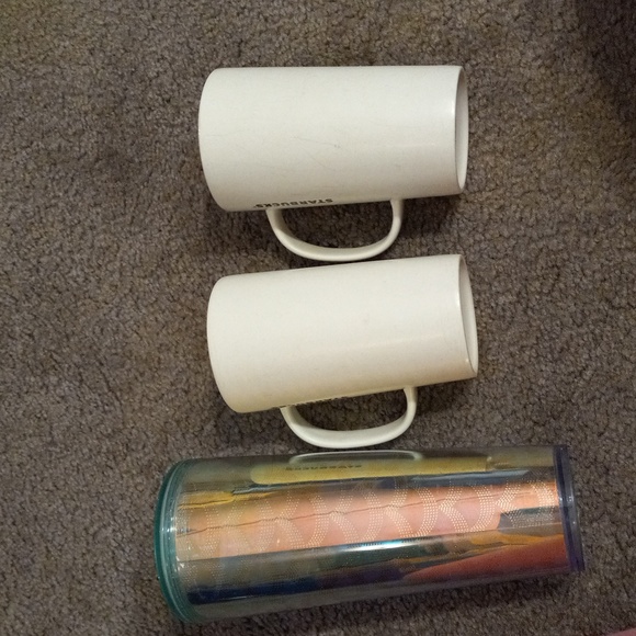 Starbucks iridescent tumbler and 2 white matching mugs, preloved, no straw - Picture 7 of 9
